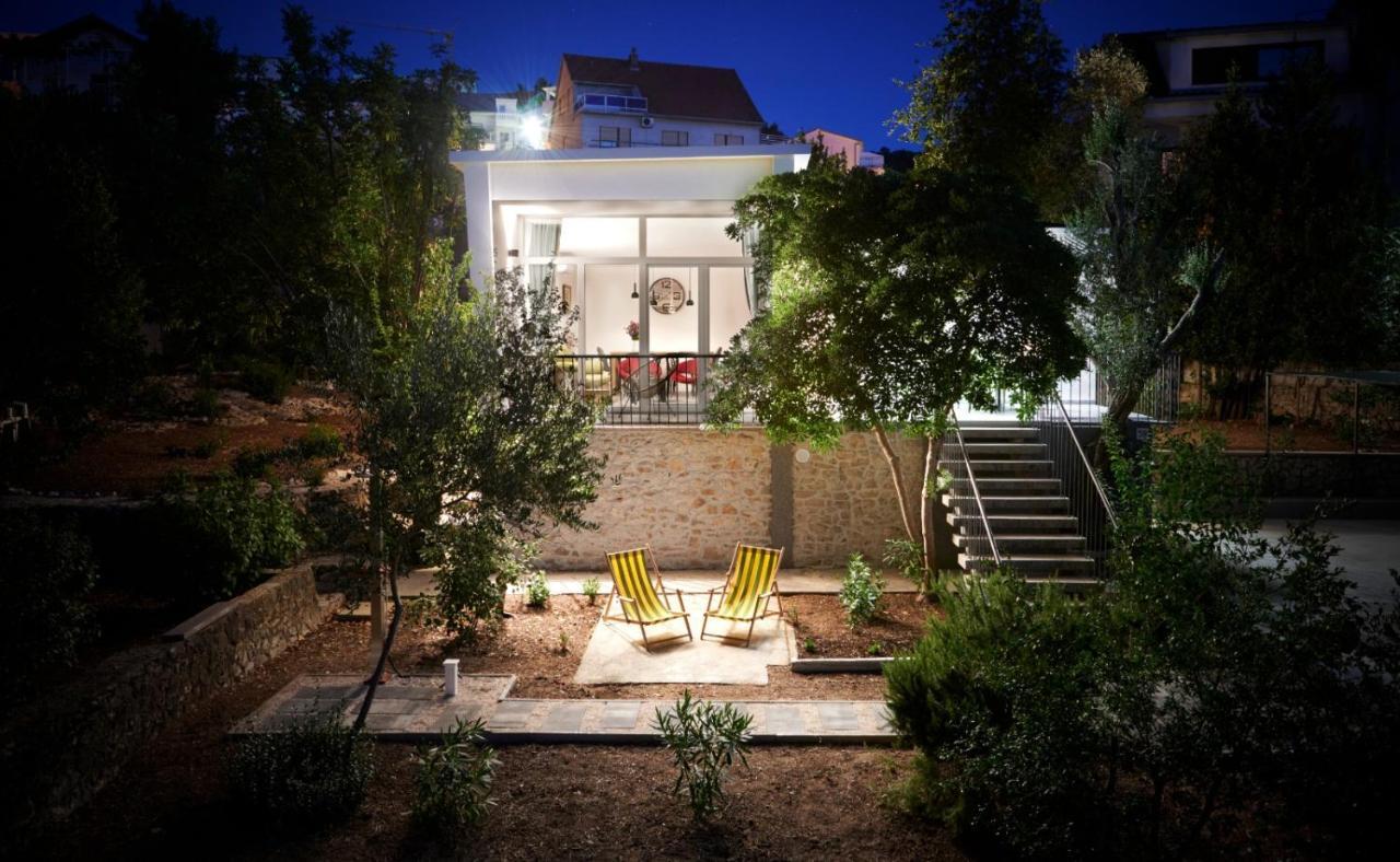 Villa Lovor Трогир Екстериор снимка