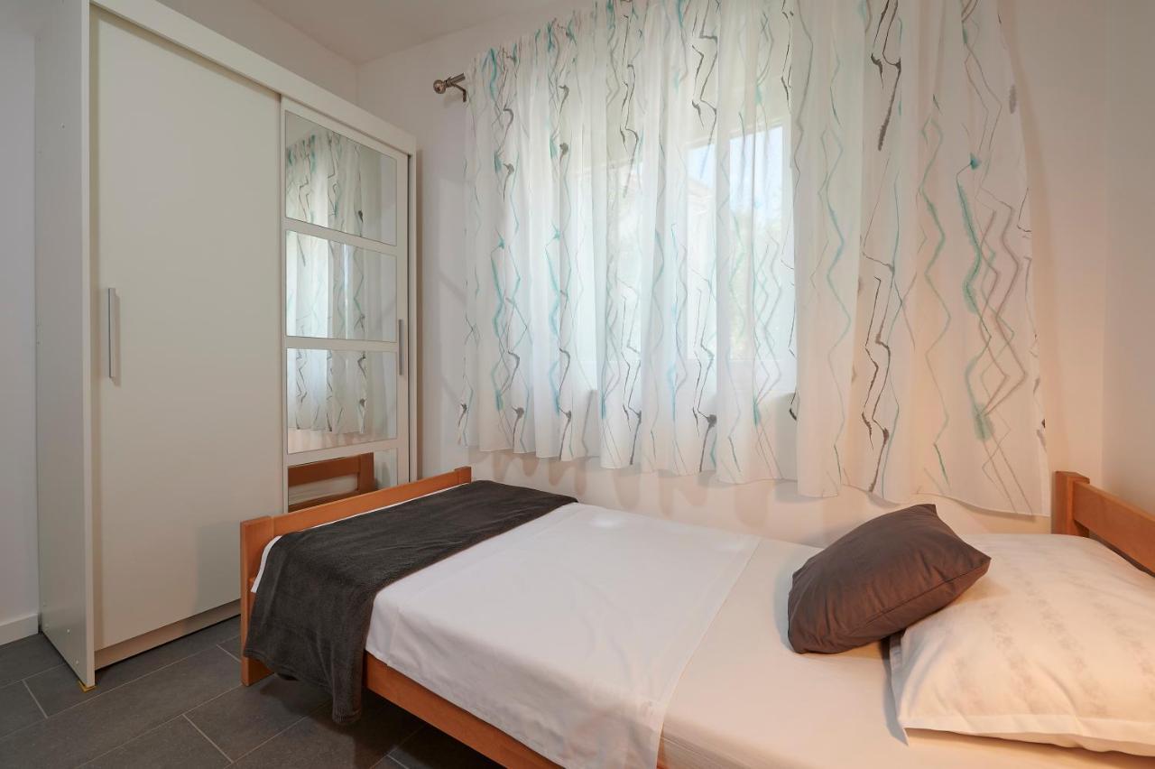 Villa Lovor Трогир Екстериор снимка