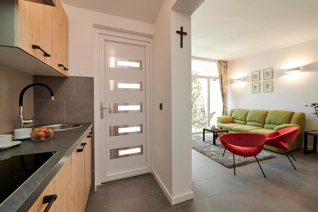 Villa Lovor Трогир Екстериор снимка